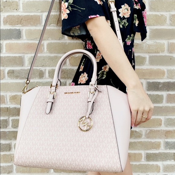 Michael Kors Handbags - Gaby’sBags👜💕-NWT Michael Kors Satchel &Crossbody